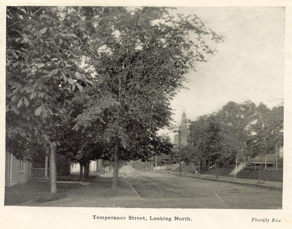 Temperance Street looking north